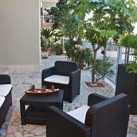 Alba D'Abruzzo Bed And Breakfast Альба-Адриатика Экстерьер фото