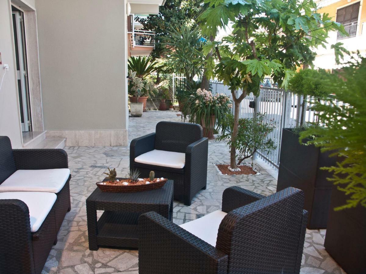 Alba D'Abruzzo Bed And Breakfast Альба-Адриатика Экстерьер фото